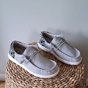 Hey Dude Mens Wally Funk Bungee Lightweight Beige Canvas Slip-On Loafers S-8